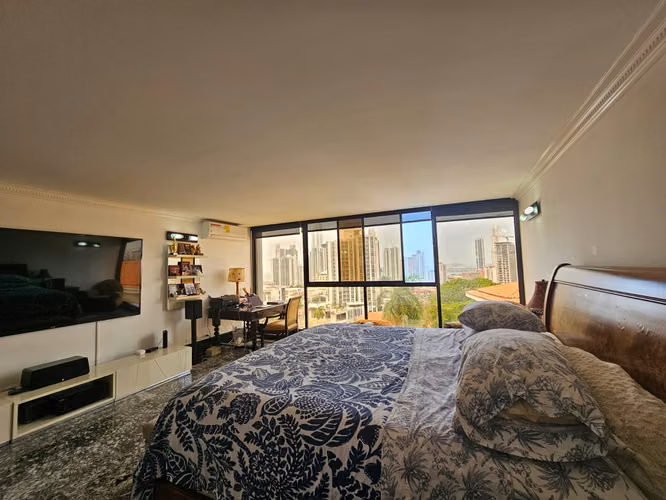 EXCLUSIVO APARTAMENTO EN VENTA EN LA CRESTA - Imagen 12