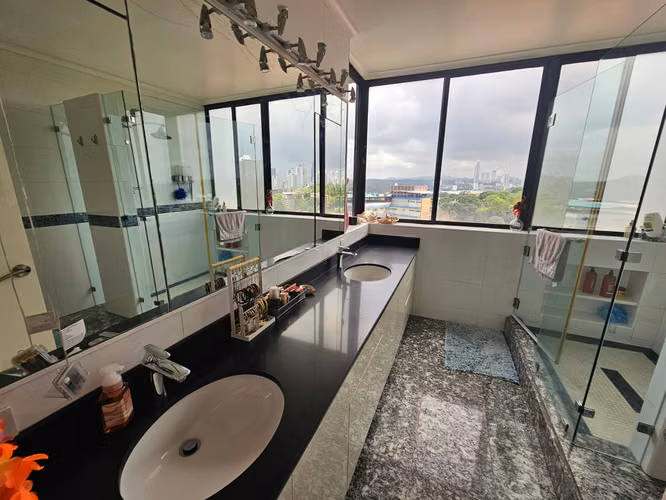 EXCLUSIVO APARTAMENTO EN VENTA EN LA CRESTA - Imagen 17
