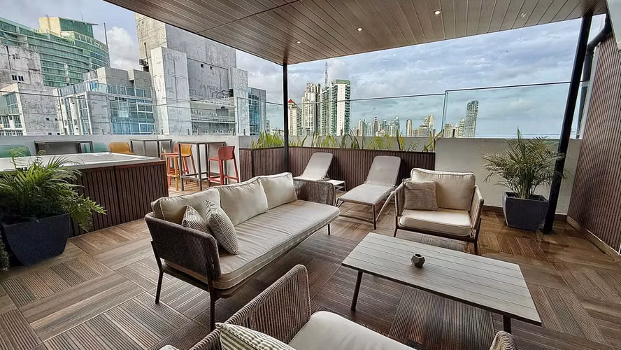  PENTHOUSE DE LUJO FRENTE AL MAR – PH 43 GV | AV. BALBOA | ROOFTOP PRIVADO