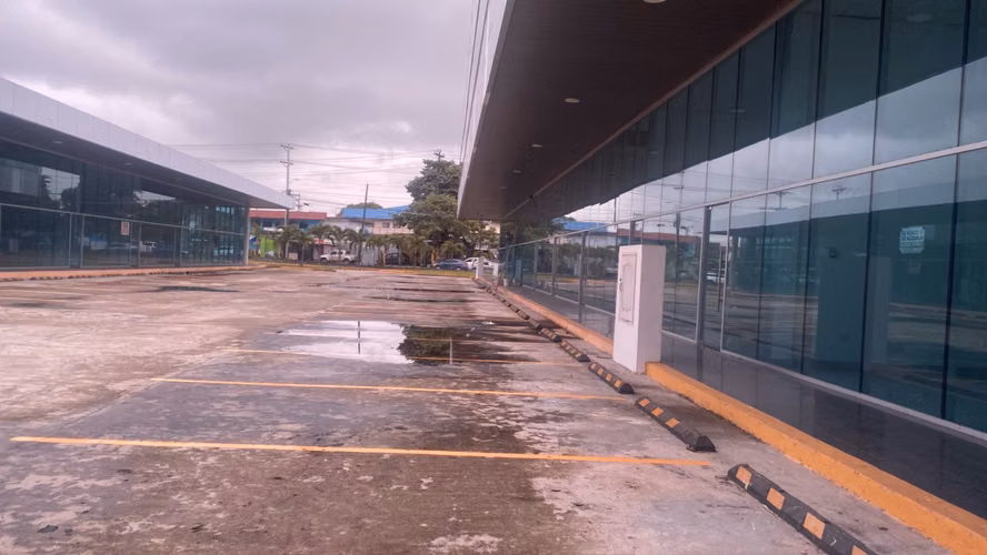 SE ALQUILA LOCAL EN PLAZA COMERCIAL JUAN DIAZ