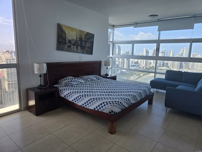 Alquiler o venta de hermosos apto en Av Balboa