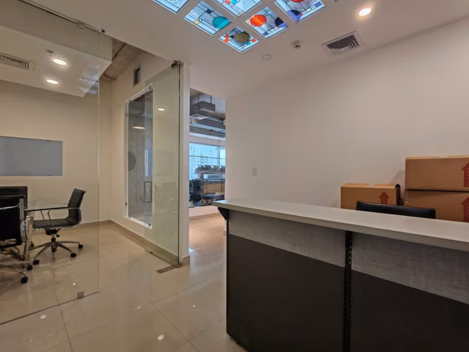 VENTA OFICINA TERMINADA EN OBARRIO SORTIS BUSINESS TOWER CPV