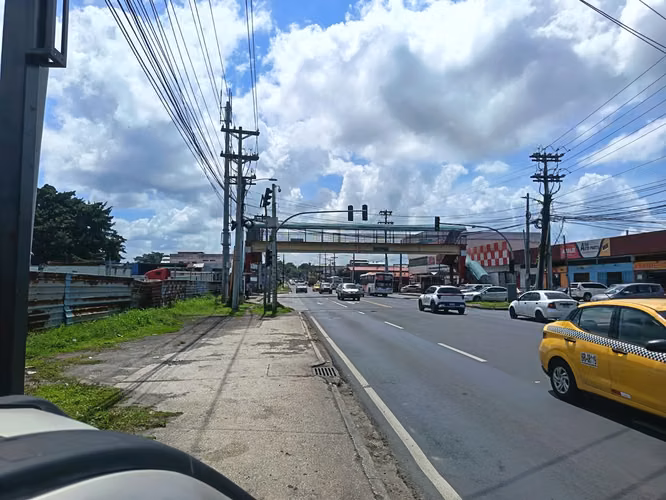 SE ALQUILA LOCAL DE 2 NIVELES SOBRE VIA PRINCIPAL JUAN DIAZ - Imagen 5