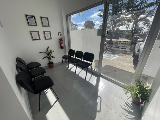 OPORTUNIDAD DE NEGOCIO VENTA DE CLINICA MEDICA - Imagen 3