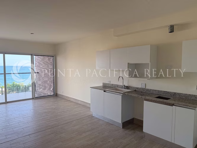 Venta | Oportunidad de Inversión en Playa Caracol | PH Olas del Mar