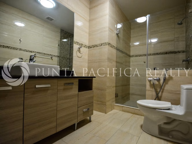 Venta departamento Grandtower punta pacifica