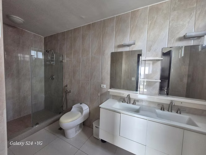 ALQUILER DE APARTAMENTO EN PH TOP TOWERS