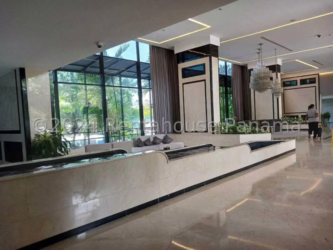 Alquiler de Bello Apartamento Semi Amoblado en Av Balboa 24*10730Mfk