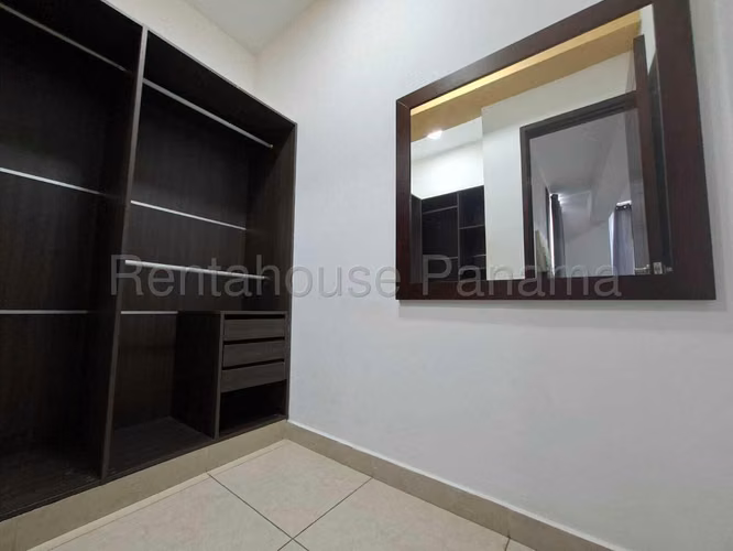 Alquiler de Apartamento Lujoso en Av Balboa 26*8878Mfk