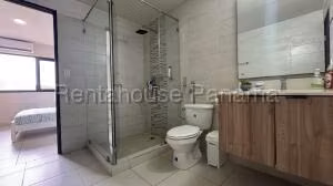 Alquiler de Apartamento con 128m2 en Albrook PH Embassy Village 26-8962SR