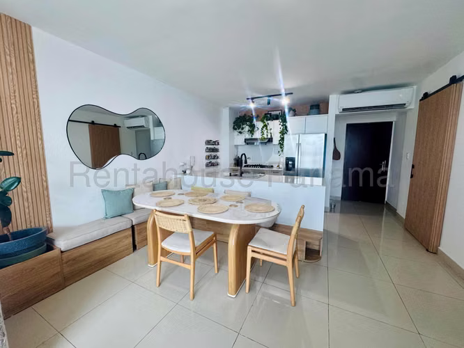 Alquilo Apartamento en AMOBLADO en El Cangrejo VITRO LOFT OF 26-8963