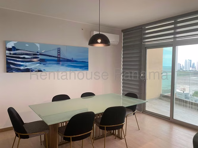 Apartamento en Alquiler en Coco del Mar RJ - Imagen 4