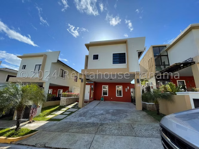 Casa en Venta en Las Cumbres RJ