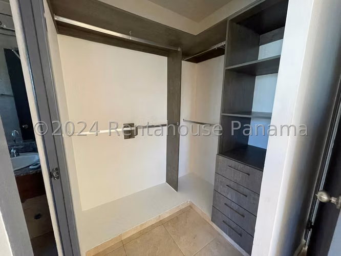 Casa en Venta en Las Cumbres RJ