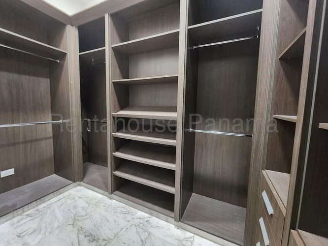 Alquoiler de apartamento en Ph Regalía 26MVCH6505