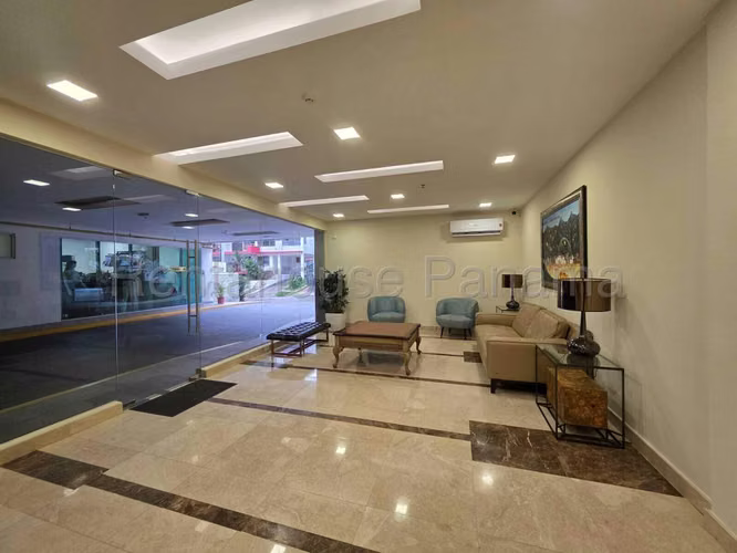 Se Vende Apartamento en El Cangrejo LA26-8967