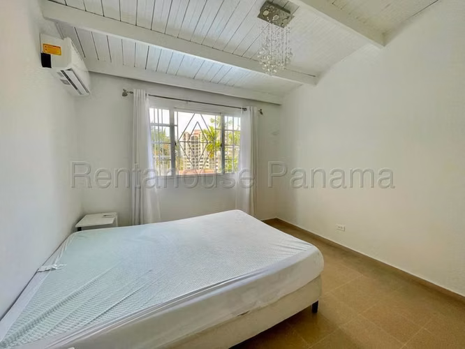 Venta de casa en Hato Pintado 26MVCH4460