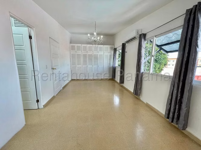 Venta de casa en Hato Pintado 26MVCH4460