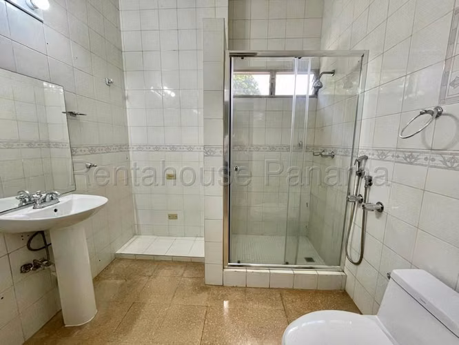 Venta de casa en Hato Pintado 26MVCH4460