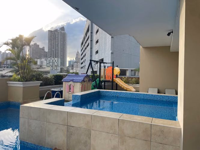 Venta de Apartamento de 2-3 recámaras  en Obarrio