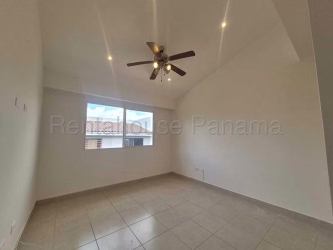 Venta de casa en Ph Aventura 26MVCH8712