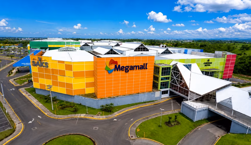 Venta de Local en Centro Comercial Megamall, 559m2