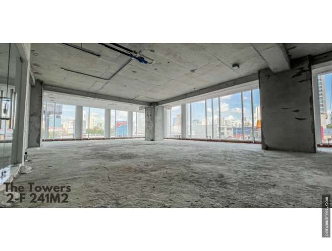 Se Alquilan Y Se Venden Oficinas En Calle 50 - The Towers — Oficina en Alquiler