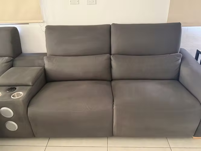 ¡Se Vende Hermoso Juego de Sala Moderno!