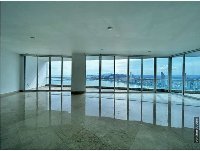 PH The Point - Paitilla - Con Linea Blanca — Apartamento en Alquiler - Imagen 2