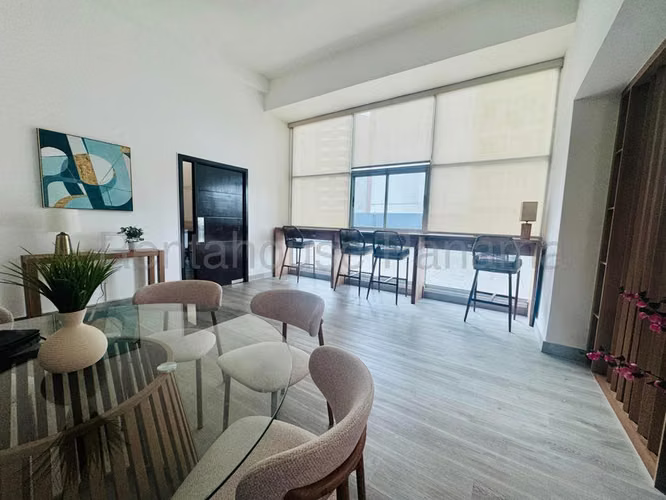 Alquiler de apartamento en Ph Vitro Loft 26MVCH8963
