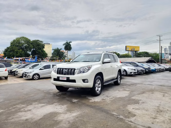 Toyota Land Cruiser Prado VX 2013