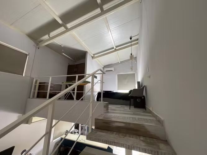 Propiedad Comercial Única con Piscina y Loft Integrado | Ideal para Empresas, Instituciones , Marketing , Centros Educativos - Imagen 13