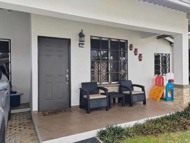 ¿Buscas casa en Arraiján? Gran opción en Parques de Oviedo, Hato Montaña. - Imagen 2