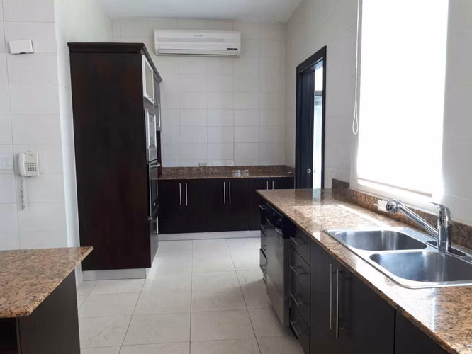 LGU-Venta de apartamento en primera linea de Costa del Este, PH Ocean One.