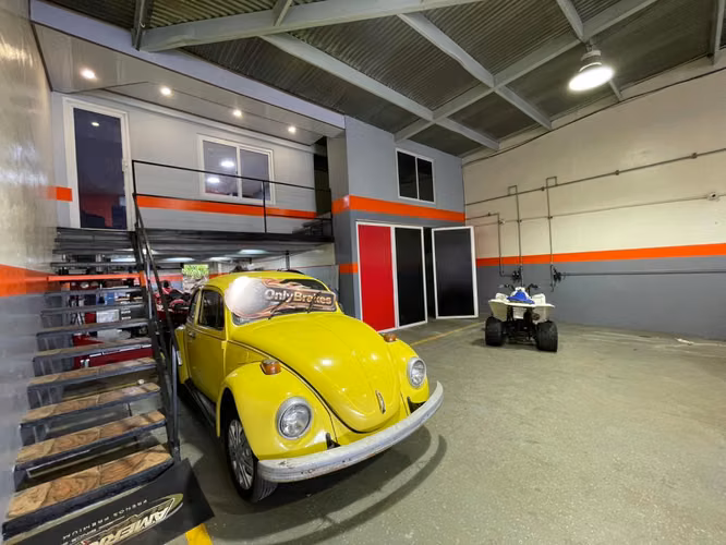 SE VENDE CENTRO AUTOMOTRIZ 400M EN VILLA LUCRE VIA PRINCIPAL