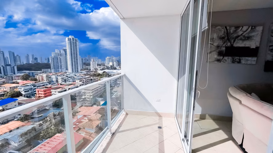 PH Floresta Tower | Apartamento de 2 Recámaras con Cuarto y Baño de Servicio