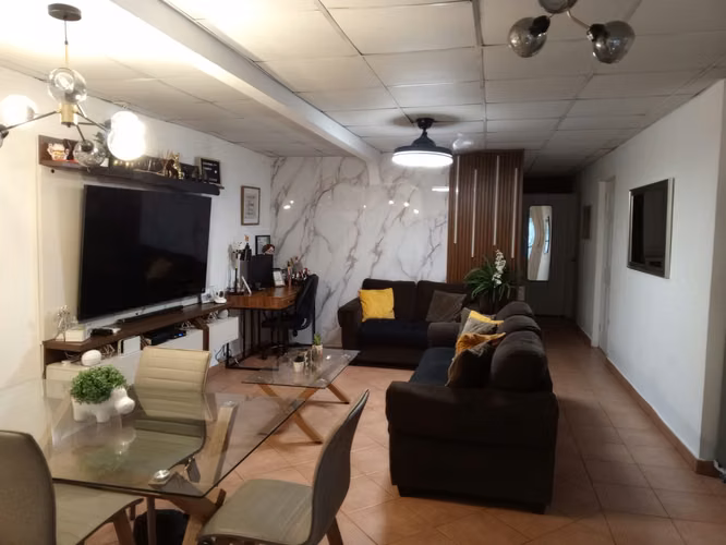 Se vende casa en Villa Lucre