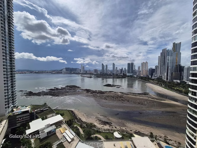 VENTA DE APARTAMENTO EN PH MEDITERRANE