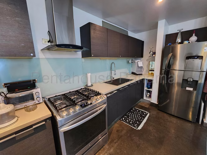 Se Vende Apartamento en Avenida Balboa MDV25-4719