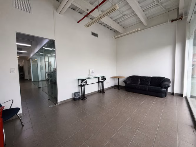 La Peatonal 68 | First Floor | 120 m² | Move-In-Ready Space | San Francisco