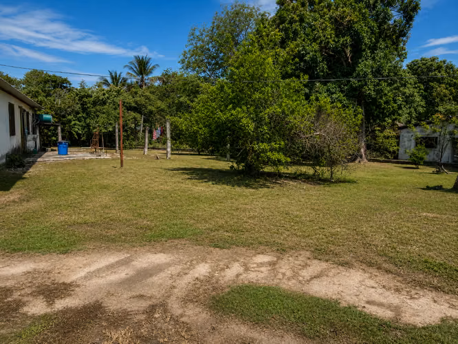  SE VENDE HERMOSA PROPIEDAD EN NUEVA GORGONA – EXCELENTE UBICACIÓN  - Imagen 3