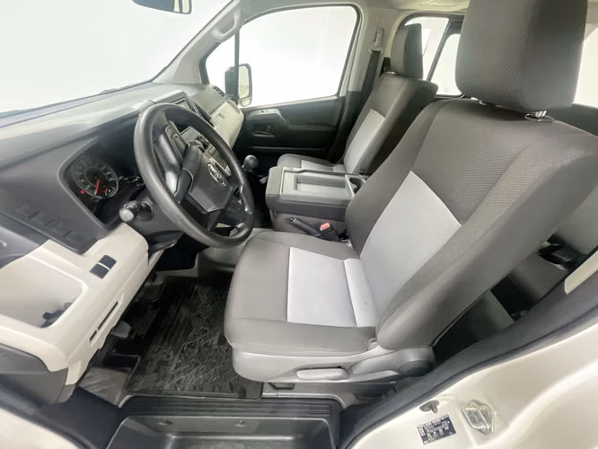 TOYOTA HI ACE BUS - 2023 - PR-HIACEBUS - Automarket - Imagen 5