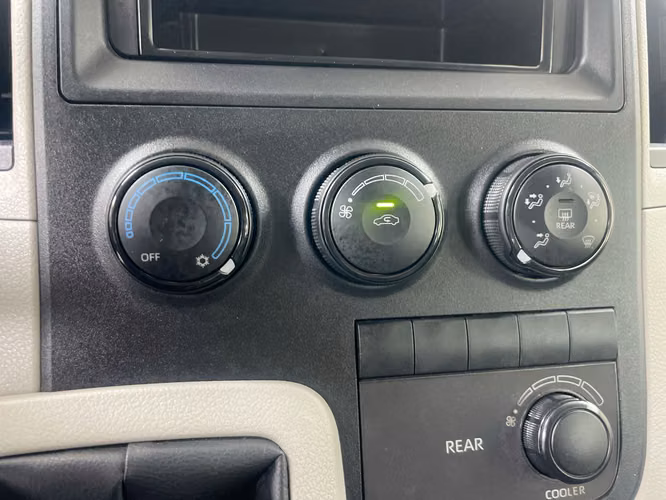 TOYOTA HI ACE BUS - 2023 - PR-HIACEBUS - Automarket - Imagen 9