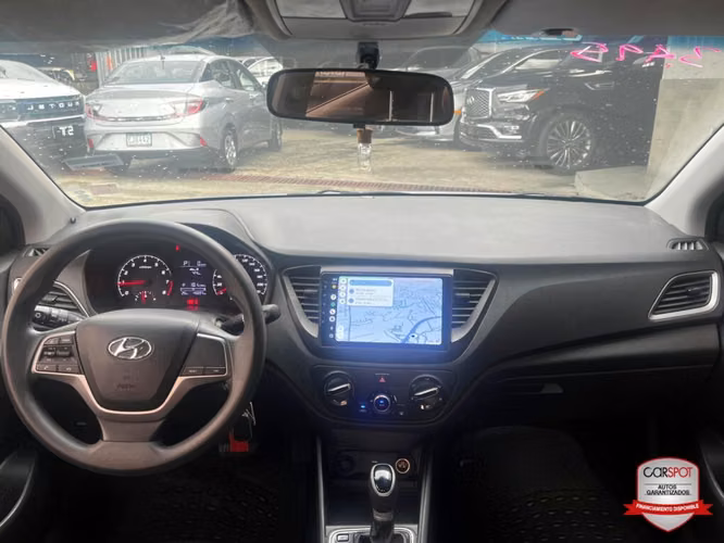 Hyundai Accent 2024 Automática EK8692 - Imagen 9