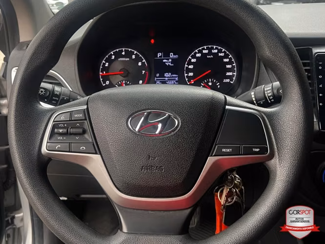 Hyundai Accent 2024 Automática EK8692 - Imagen 10