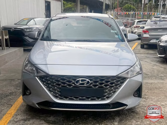 Hyundai Accent 2024 Automática EK8692 - Imagen 2