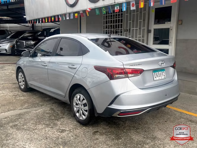 Hyundai Accent 2024 Automática EK8692 - Imagen 6