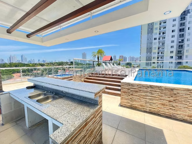 Venta de Apartamento en Parque Lefevre Ph Arenas Park CCO