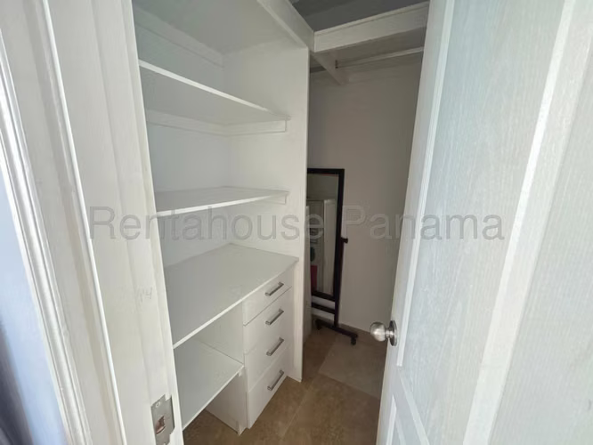 Venta de Apartamento en Playa Blanca Ph Miramar I ANL