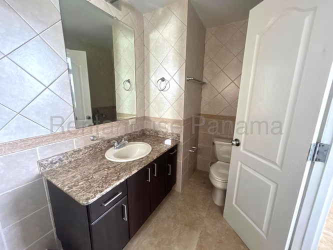 Venta de Apartamento en Playa Blanca Ph Miramar I ANL
